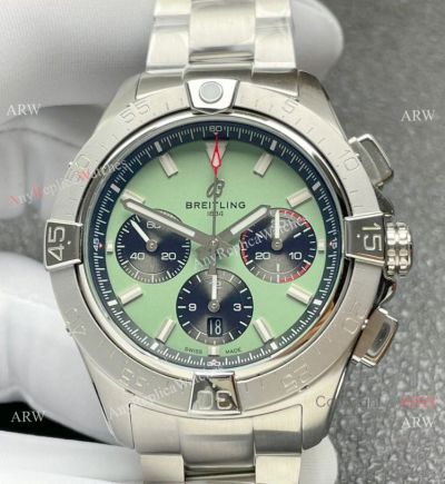 New! AAA Swiss Copy Breitling Avenger Chronograph 44 mm Olive Green Steel Watches